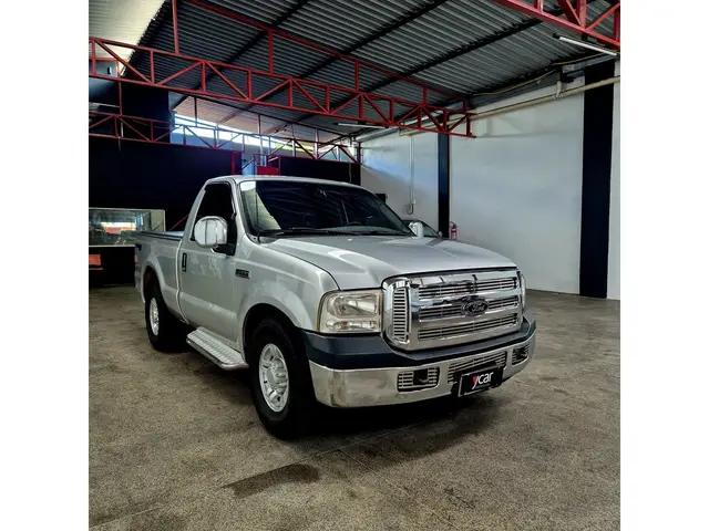 Carro Ford F-250 2011 XLT 4x2 3.9 (Cab Simples)
