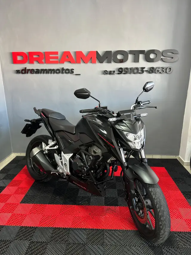 Moto Honda CB 300F Twister 2024 (ABS)