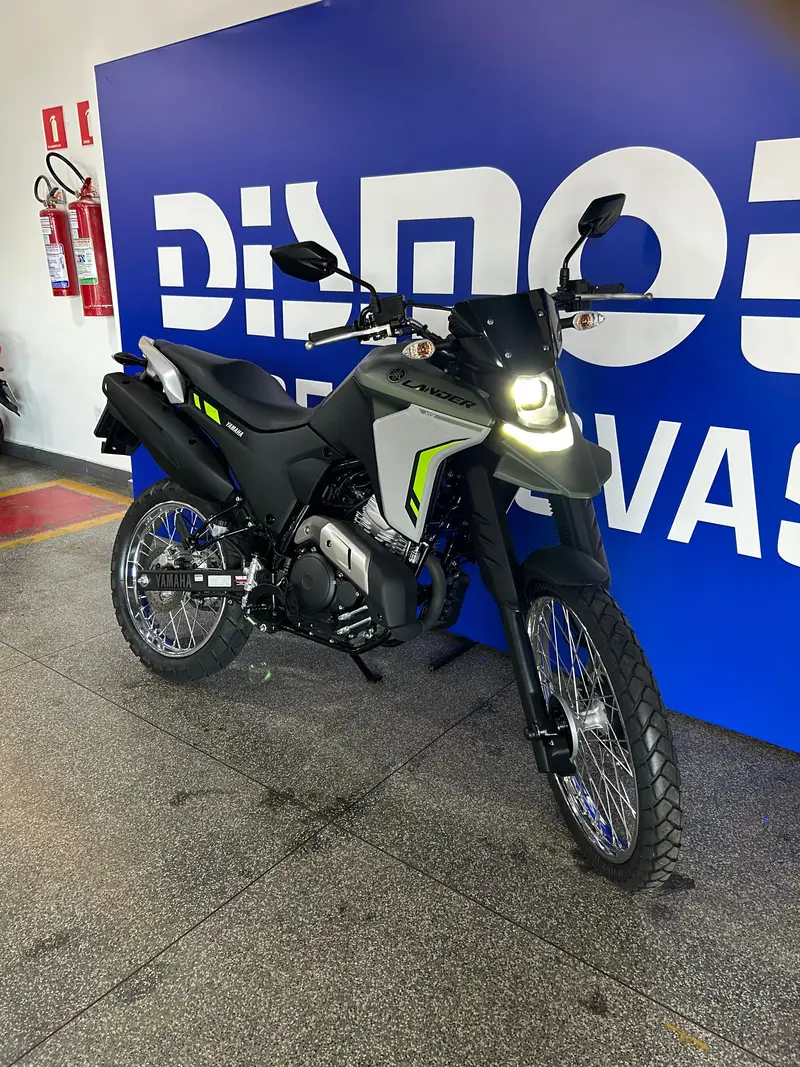 Yamaha XTZ 250 Lander Connected