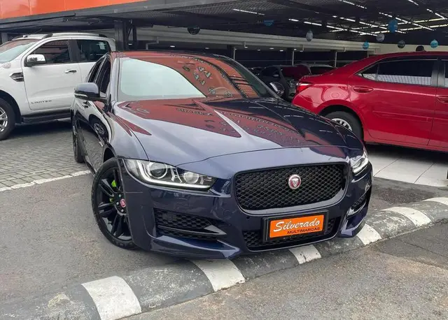 Carro Jaguar XE 2018 2.0 R-Sport 250