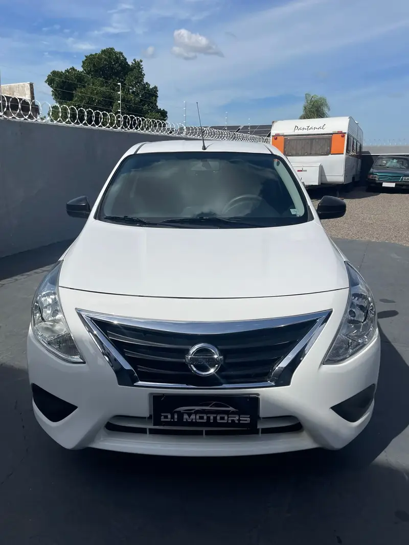 Nissan Versa 1.0 12V V-Drive (Flex)