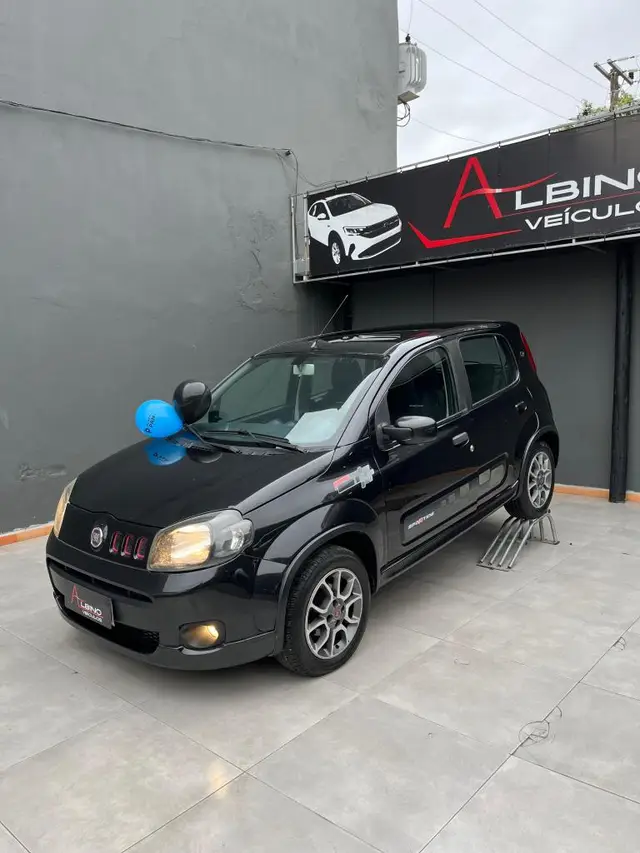 Carro Fiat Uno 2012 Sporting 1.4 8V (Flex) 4p