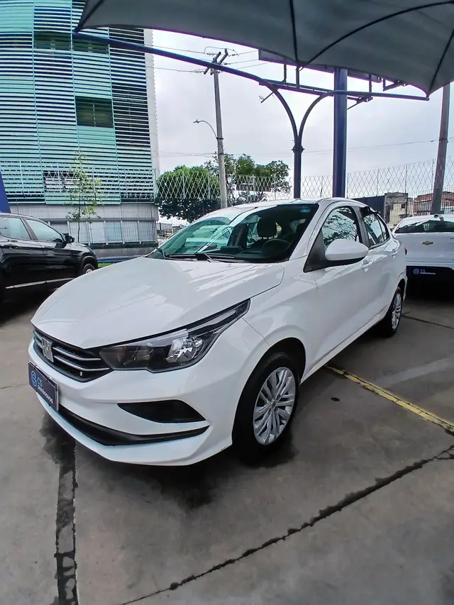 Carro Fiat Cronos 2023 Drive 1.3 (Flex) MT
