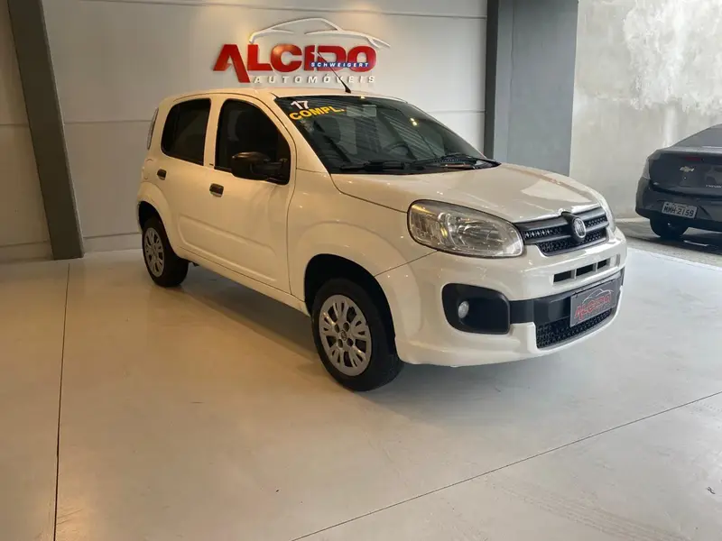 Fiat Uno Attractive 1.0 (Flex) 4p