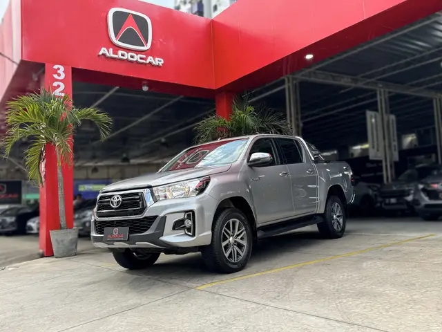 Carro Toyota Hilux Cabine Dupla 2019 Hilux 2.8 TDI SRV CD 4x4 (Aut)