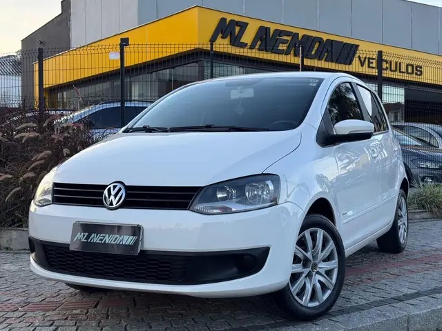 Carro Volkswagen CrossFox 2013 1.6 VHT (Flex)