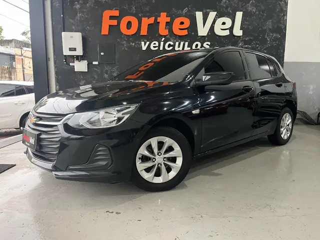 Carro Chevrolet Onix 2023 LT 1.0