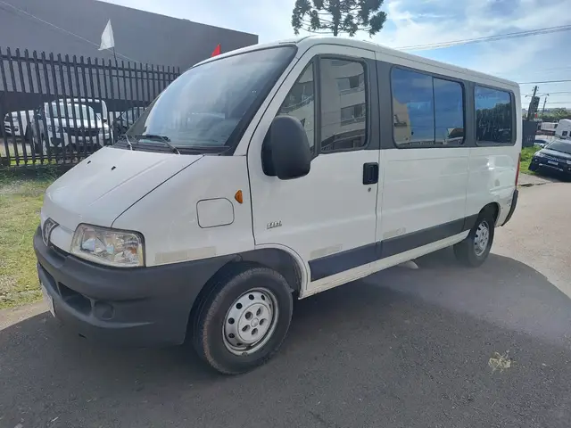 Carro Peugeot Boxer 2014 2.3 Minibus 15/16L TB Diesel.
