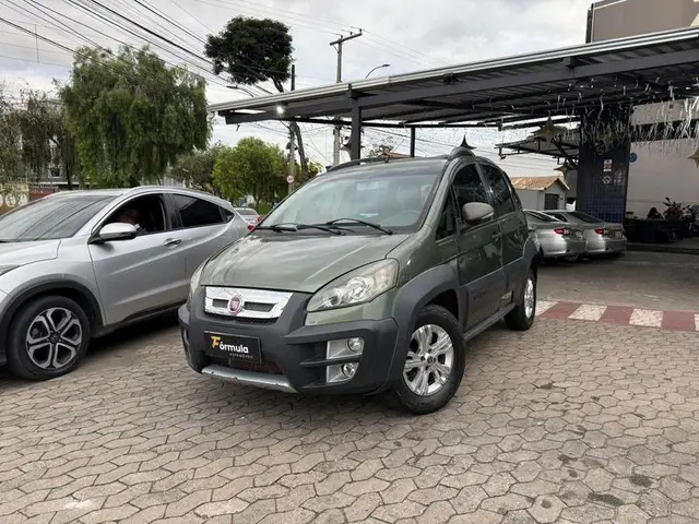 Carro Fiat Idea 2012 Adventure 1.8 16V E.TorQ (Flex)