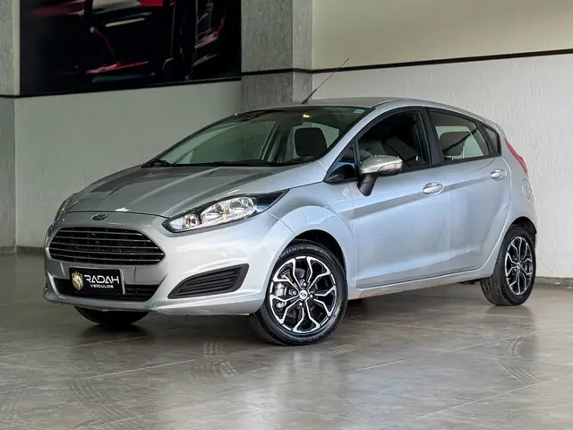 Carro Ford Fiesta Hatch 2017 SEL 1.6 16V Flex Aut. 5p - G