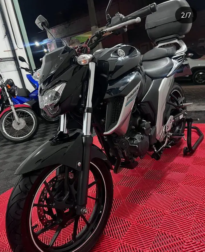 Yamaha Fazer FZ25 Flex