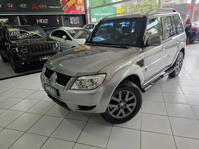 Carro Mitsubishi Pajero TR4 2014 2.0 16V 4x2 (Flex) (Aut)