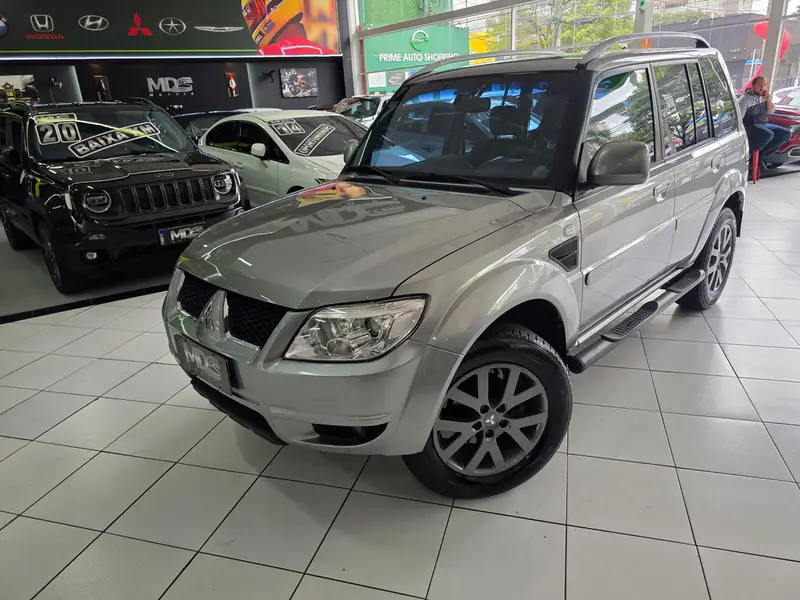 Mitsubishi Pajero TR4 2.0 16V 4x2 (Flex) (Aut)
