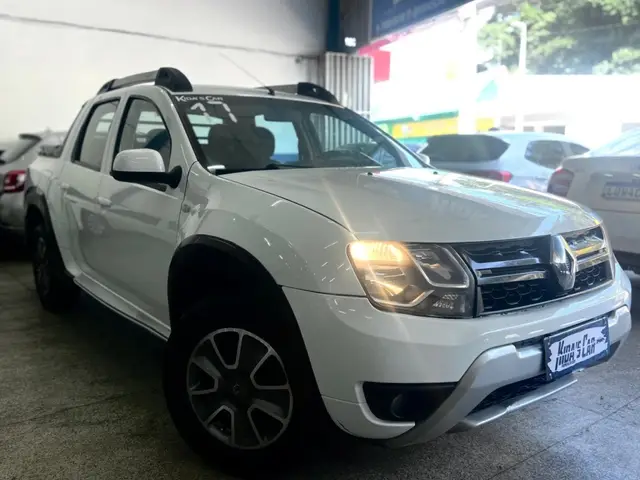 Carro Renault Duster Oroch 2017 2.0 16V Dynamique (Flex)