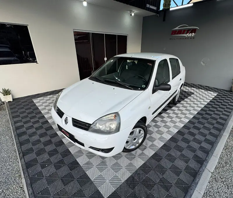 Renault Clio Sedan Authentique 1.0 16V (flex)