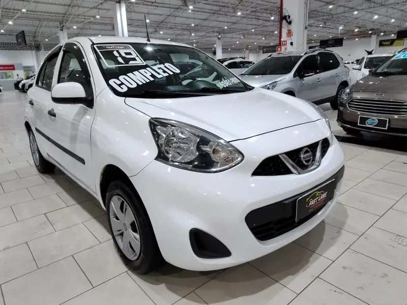 Nissan March 1.0 12V S (Flex)