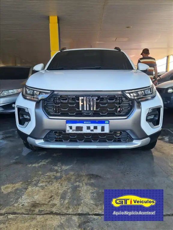 Carro Fiat Strada 2024 Ranch 1.0 Flex Turbo CD Aut.