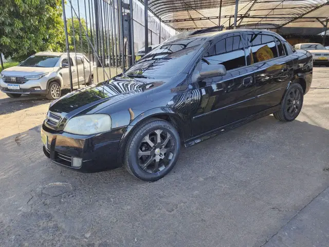 Carro Chevrolet Astra Sedan 2010 Advantage 2.0 (Flex)