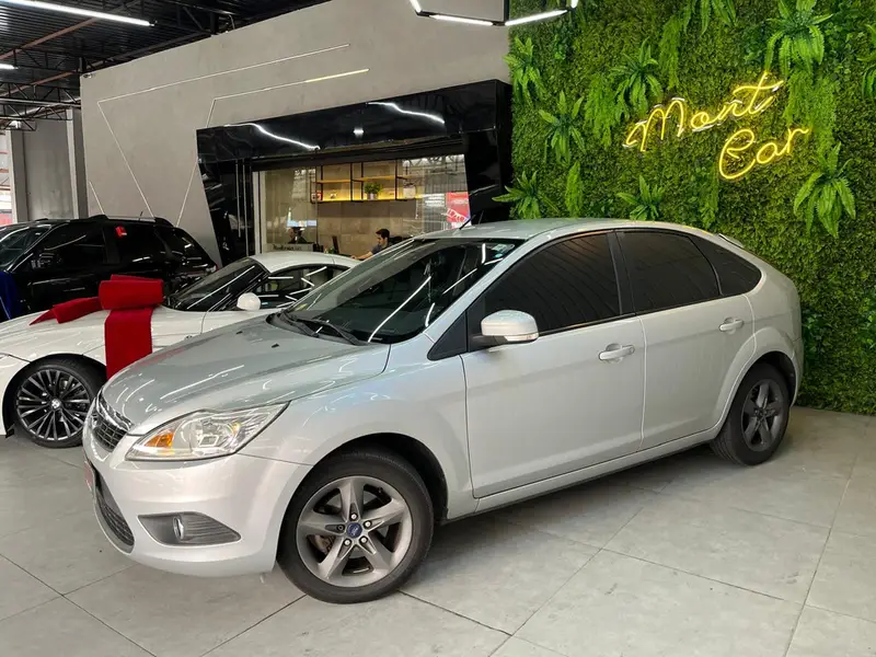 Ford Focus Hatch GLX 2.0 16V (Flex) (Aut)