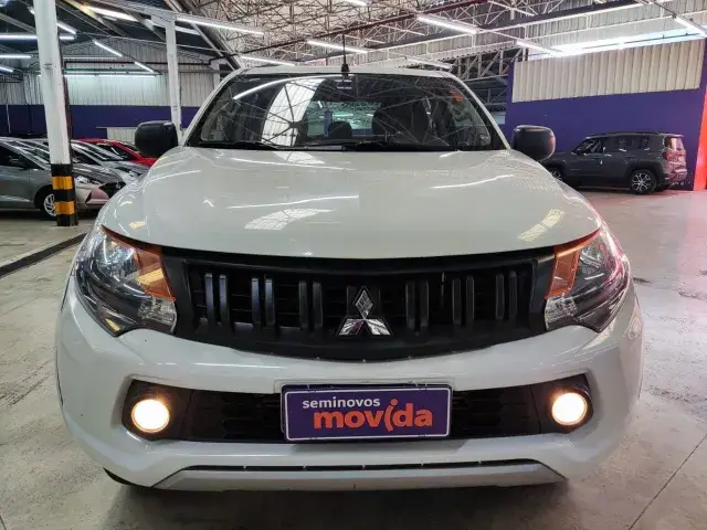 Carro Mitsubishi L200 2023 Triton GL 2.4