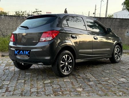 Onix 1.0 LT SPE/4