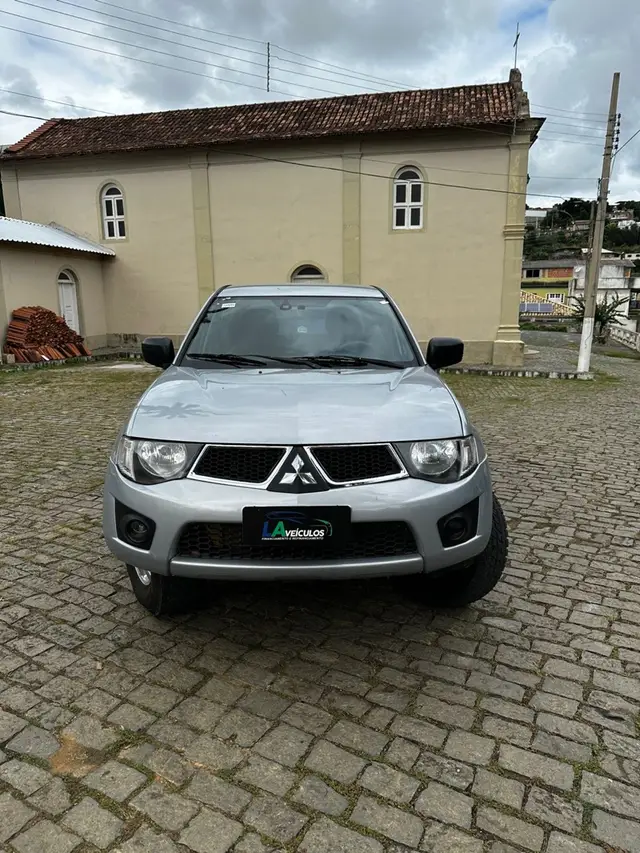 Carro Mitsubishi L200 Triton 2013 3.2 DI-D 4x4