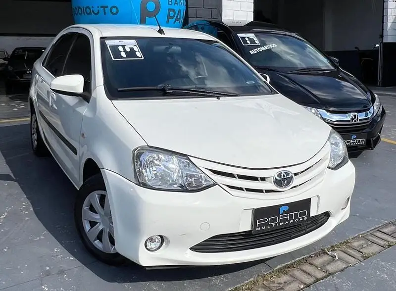 Toyota Etios Sedan XS 1.5 (Aut) (Flex)