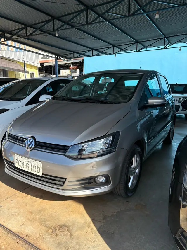 Carro Volkswagen Fox 2015 Comfortline I-Motion 1.6 MSI (Flex)
