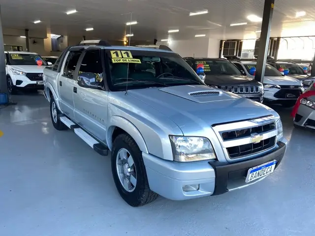 Carro Chevrolet S10 Cabine Dupla 2011 S10 Executive 4x2 2.4 (Flex) (Cab Dupla)