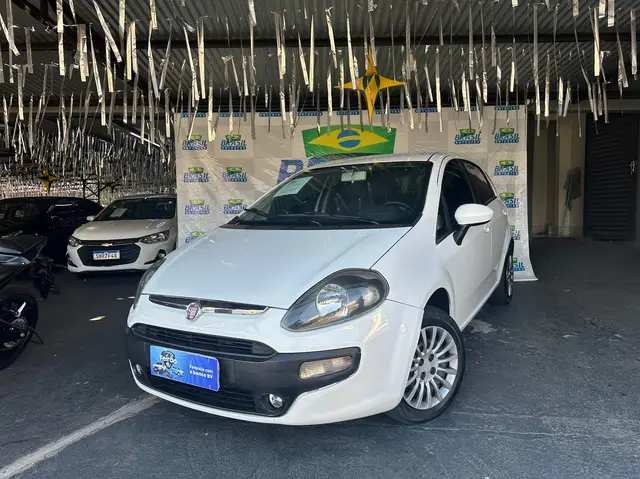 Carro Fiat Punto 2014 Attractive 1.4 (Flex)