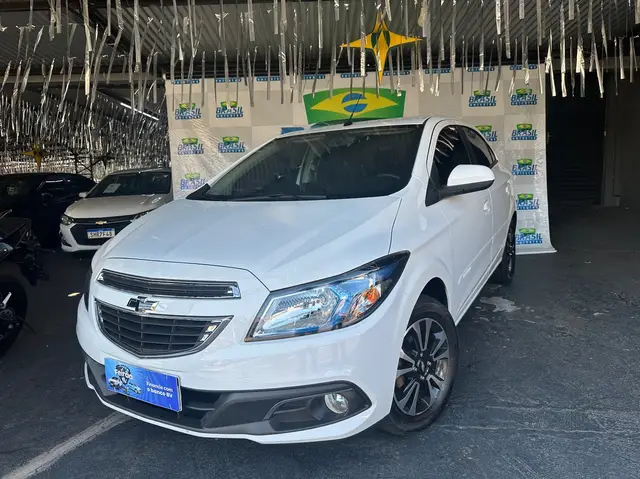 Carro Chevrolet Onix 2015 1.4 LTZ SPE/4