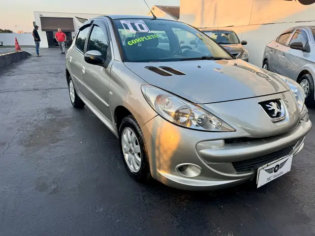 Carro Peugeot 207 2010 Hatch XR Sport 1.4 8V (flex)