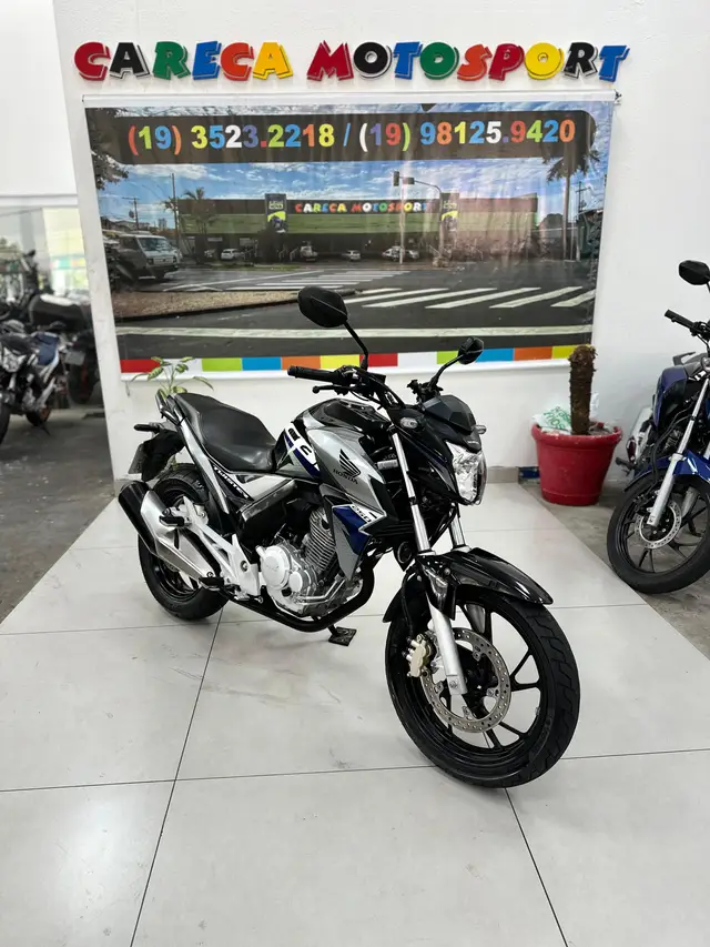 Moto Honda CB 250F Twister 2019 Standard