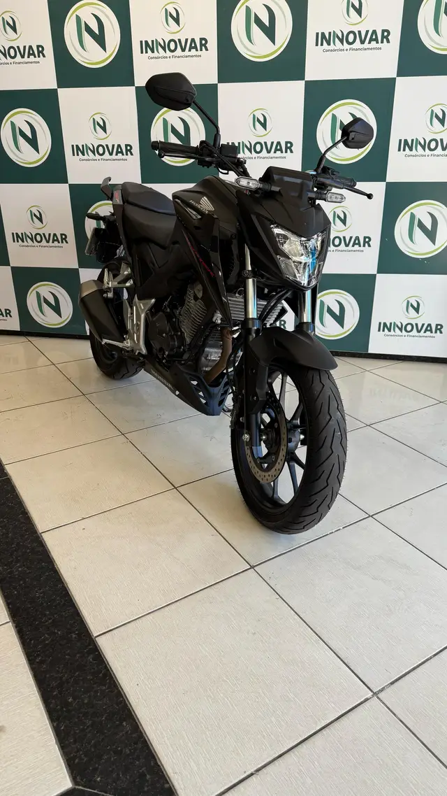 Moto Honda CB 300F Twister 2024 (CBS)
