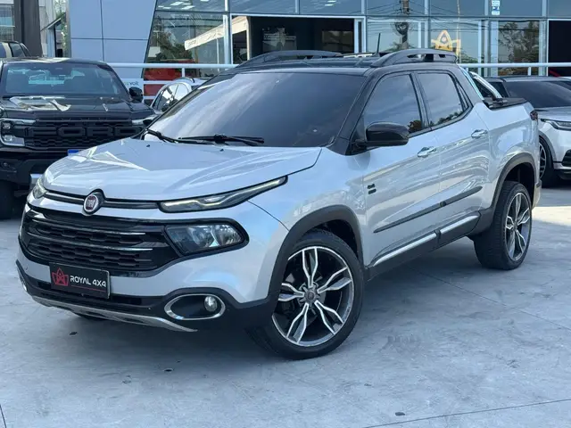 Carro Fiat Toro 2017 Volcano 2.0 diesel AT9 4x4