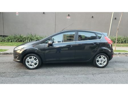 NewFiestaSedan 1.6 SE PowerShift (Flex)