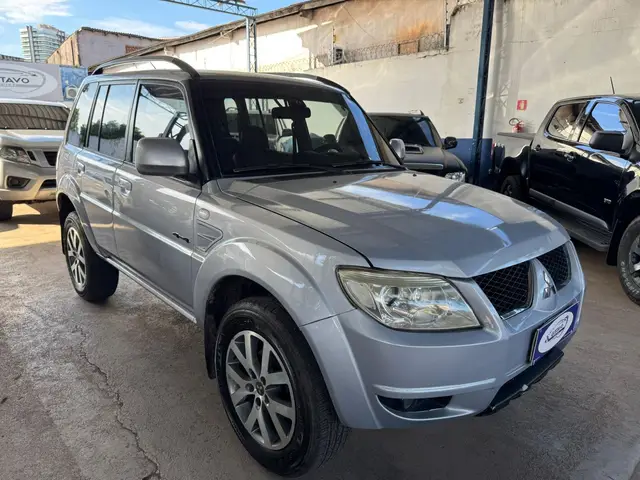 Carro Mitsubishi Pajero TR4 2015 2.0 16V 4X4 (Flex) (Aut)
