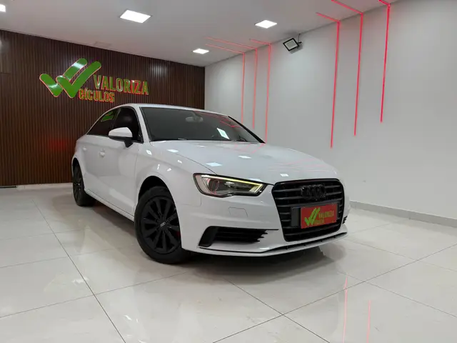 Carro Audi A3 2015 1.4 TFSI Attraction S Tronic