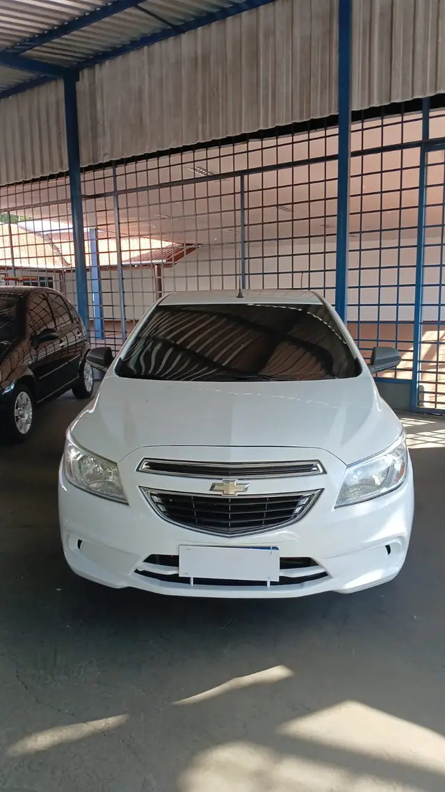 Carro Chevrolet Onix 2015 1.0 LT SPE/4