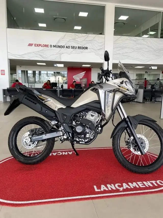Carro Honda XRE Sahara 300 2025 Adventure