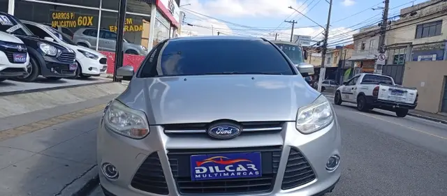 Carro Ford Focus Hatch 2014 SE 2.0 16V PowerShift