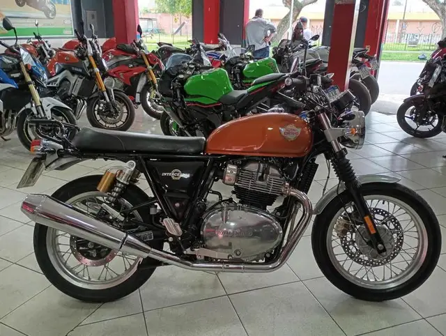 Carro Royal Enfield Interceptor 2021 650 (ABS)