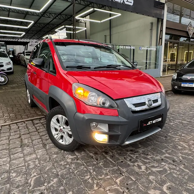 Carro Fiat Idea 2013 Adventure 1.8 16V E.TorQ (Flex)