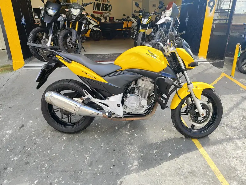 Honda CB 300R Edição Especial