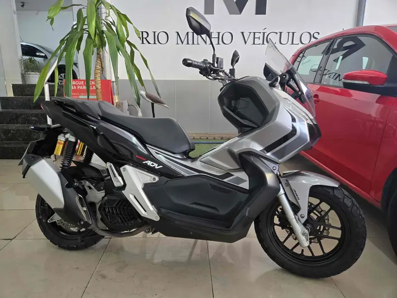 Honda ADV ABS