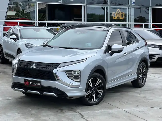 Carro Mitsubishi Eclipse Cross 2023 HPE-S Sport 1.5 16V Aut.