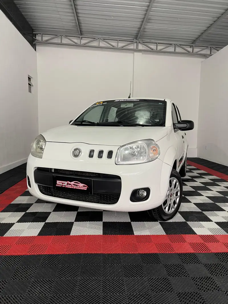 Fiat Uno Vivace 1.0 8V (Flex) 4p