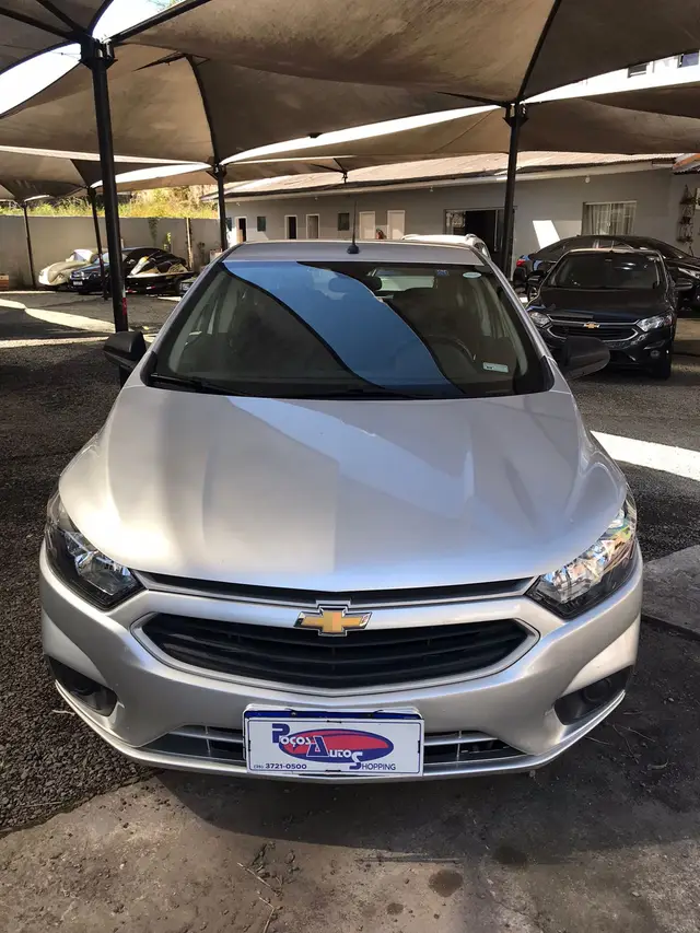 Carro Chevrolet Onix 2020 1.0 Joy SPE/4