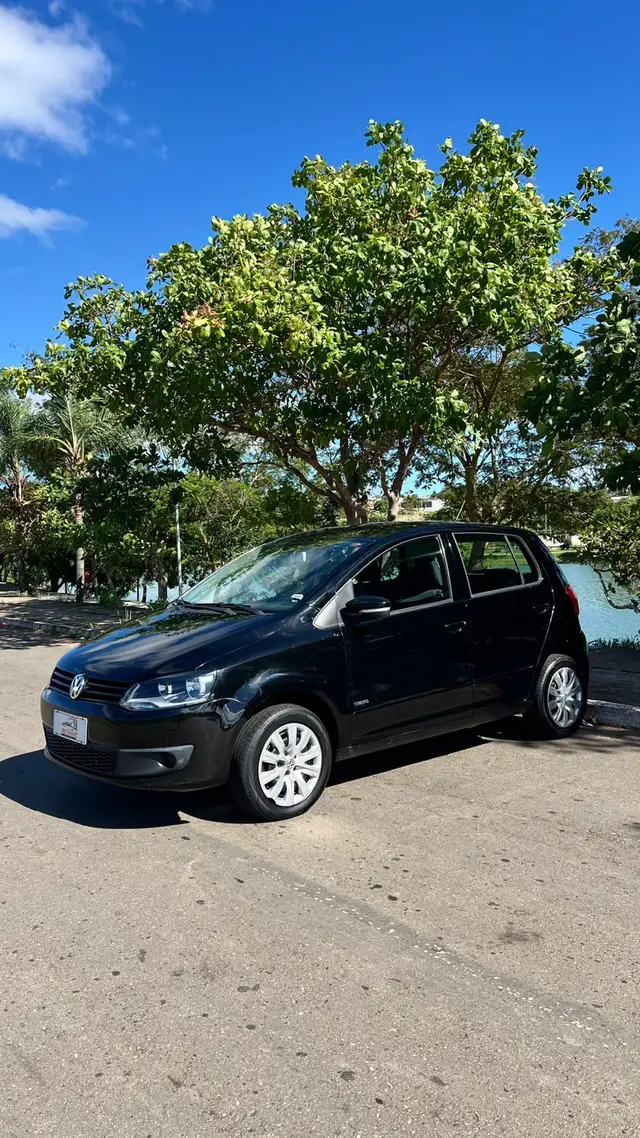 Carro Volkswagen Fox 2013 1.6 VHT (Flex)