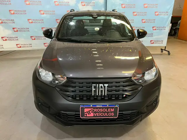 Carro Fiat Strada 2023 Endurance 1.4 Cabine Plus (Flex)